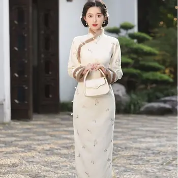Yourqipao Elegantno Pero Ovratnik Ženske Tradicionalno Kitajsko Cheongsam 2024 Pozimi Nove Dnevne Dolgo Tradicionalnih Qipao Maturantski Oblek